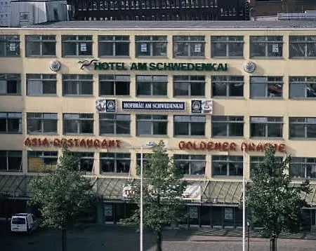 Am Schwedenkai 3* Kiel