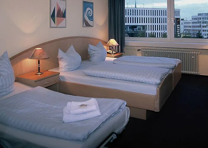 Am Schwedenkai 3* Kiel