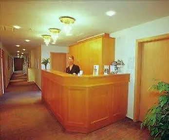 Hotel Am Schwedenkai 3*