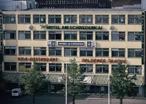 Am Schwedenkai 3* Kiel